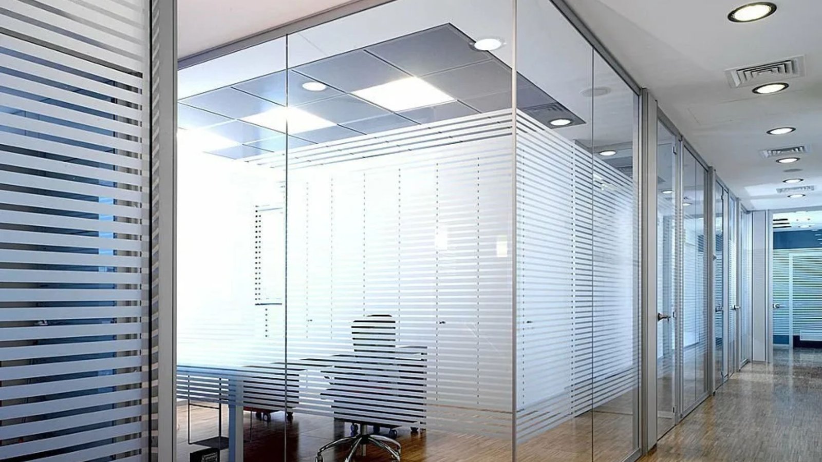 How Do Glass Partitions Enhance Office Productivity