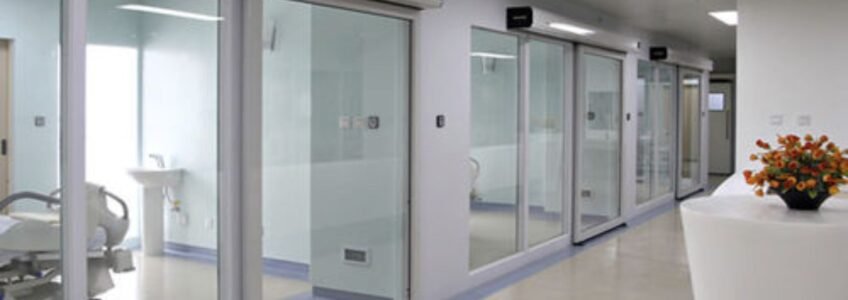 What Types of Glass Partitions Are Best for Healthcare Facilities